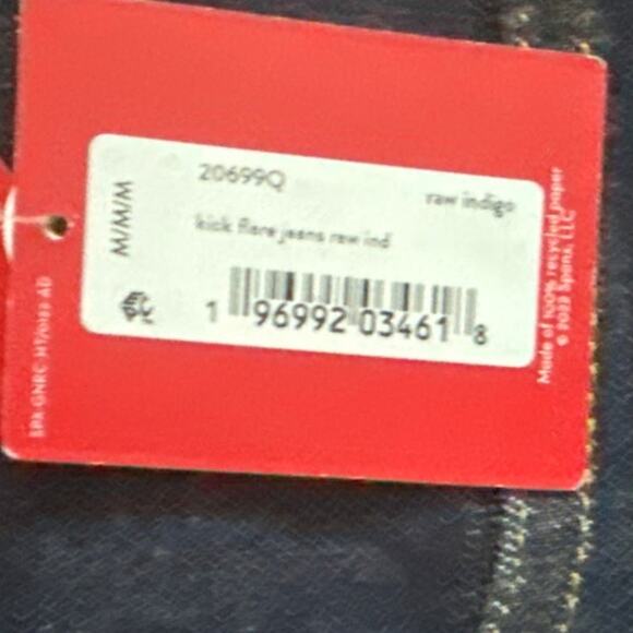 Spanx Kick Flare Original EveryWear Jeans Raw Indigo Size Medium Petite - Picture 8 of 11